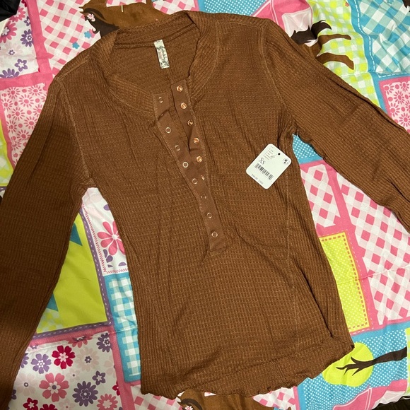 Free People One of the Girls henley - Picture 4 of 5